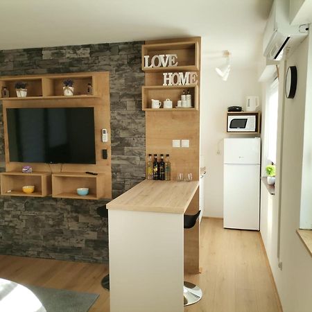 Apartman Anamaria Gospić Eksteriør bilde